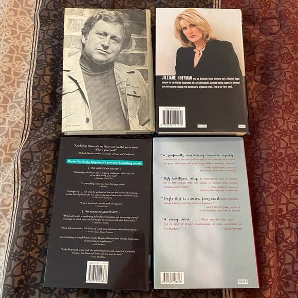 Thriller book bundle - Picture 2 of 2